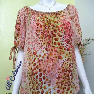 Plus Size Animal Print Top Size 1XL